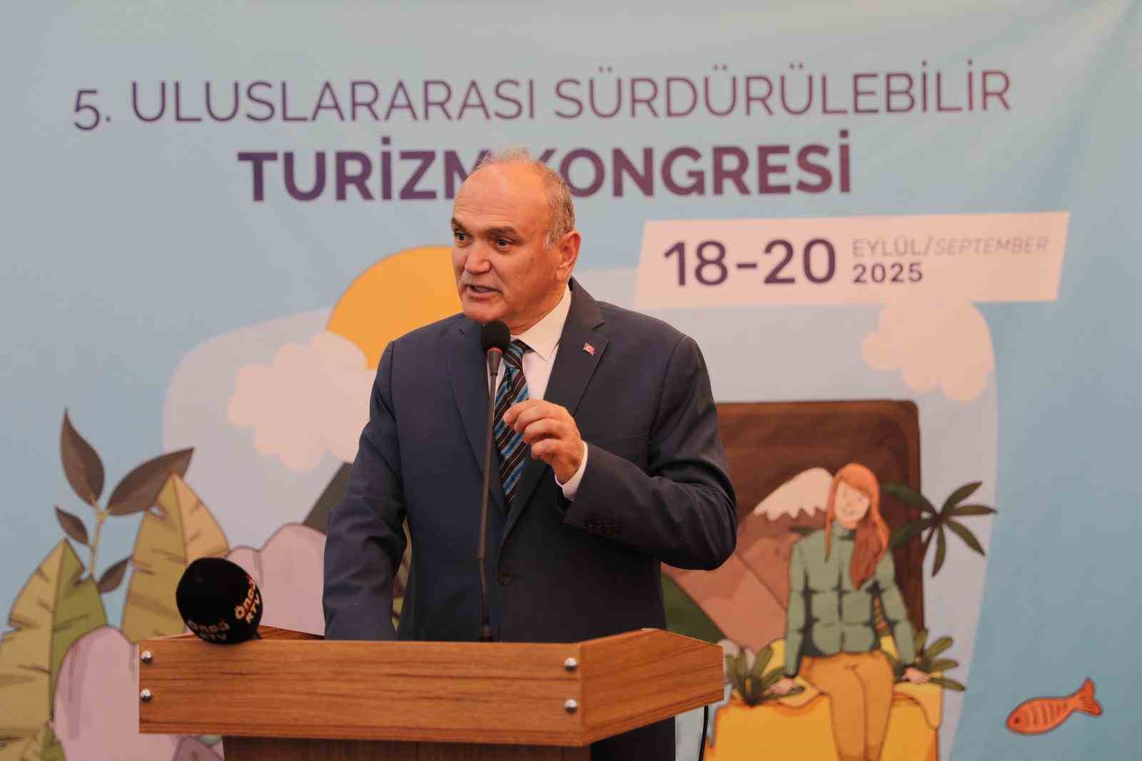 Başkan Özlü’den sürdürülebilir turizm kongresinde önemli açıklamalar