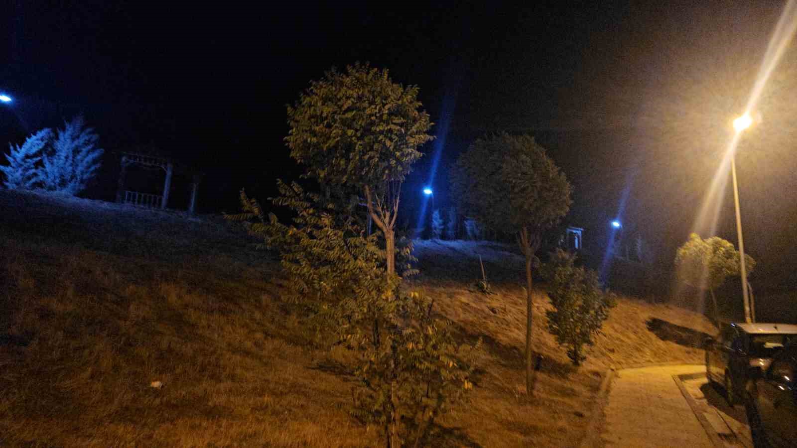 Elazığ’da kuvvetli rüzgar etkisini sürdürüyor