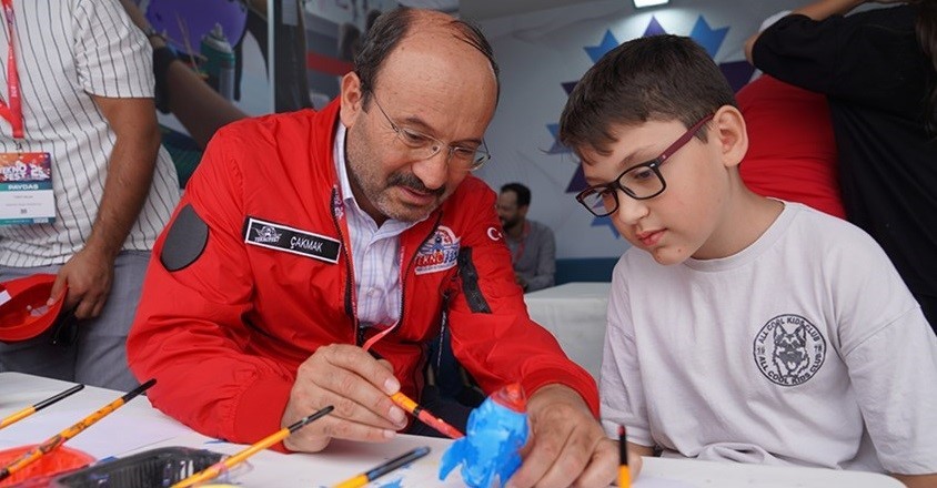 ETÜ, TEKNOFEST heyecanına ortak oluyor