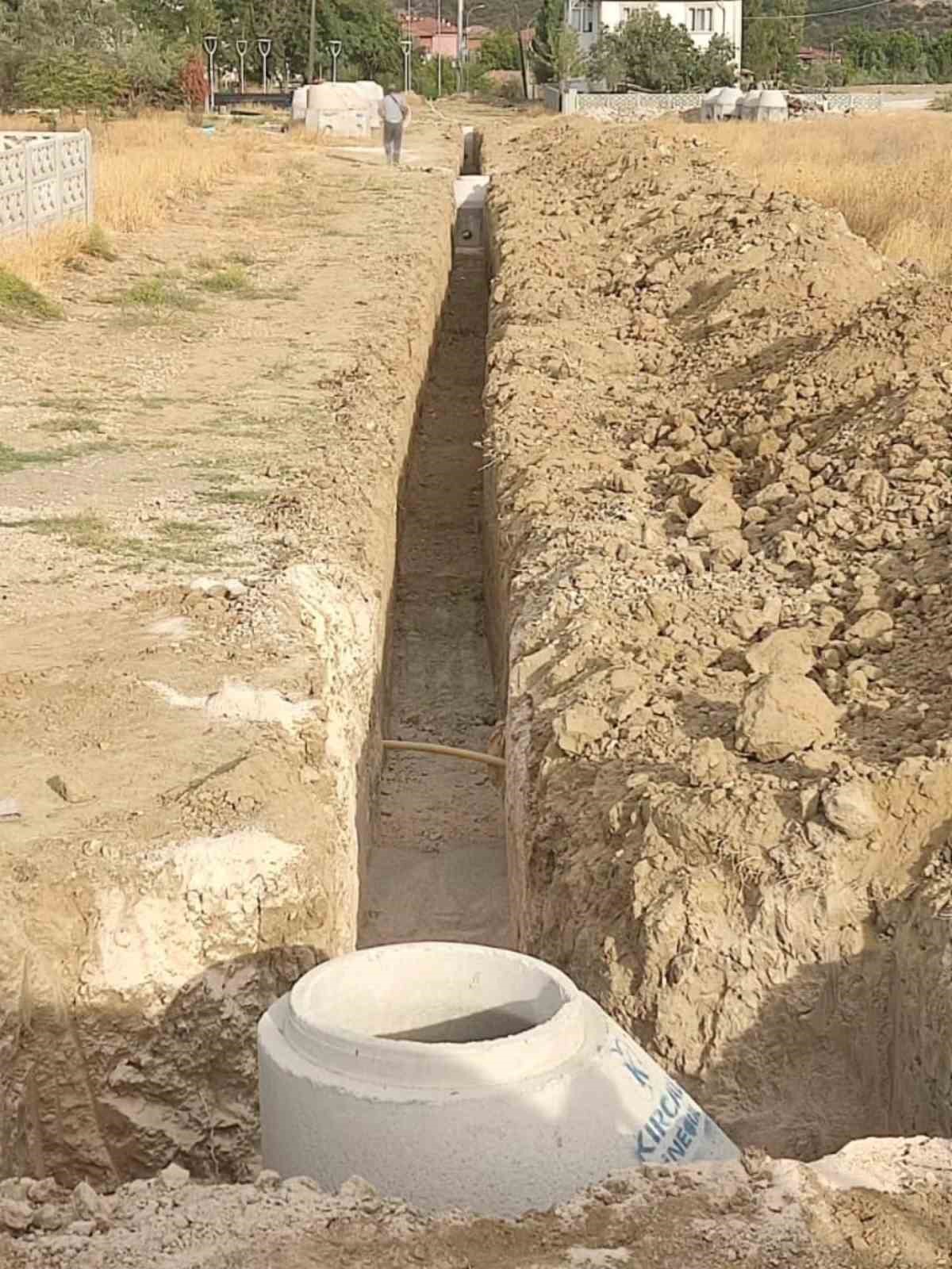 Bayırk&ouml;y&rsquo;de altyapı &ccedil;alışmaları hız kesmeden s&uuml;r&uuml;yor
