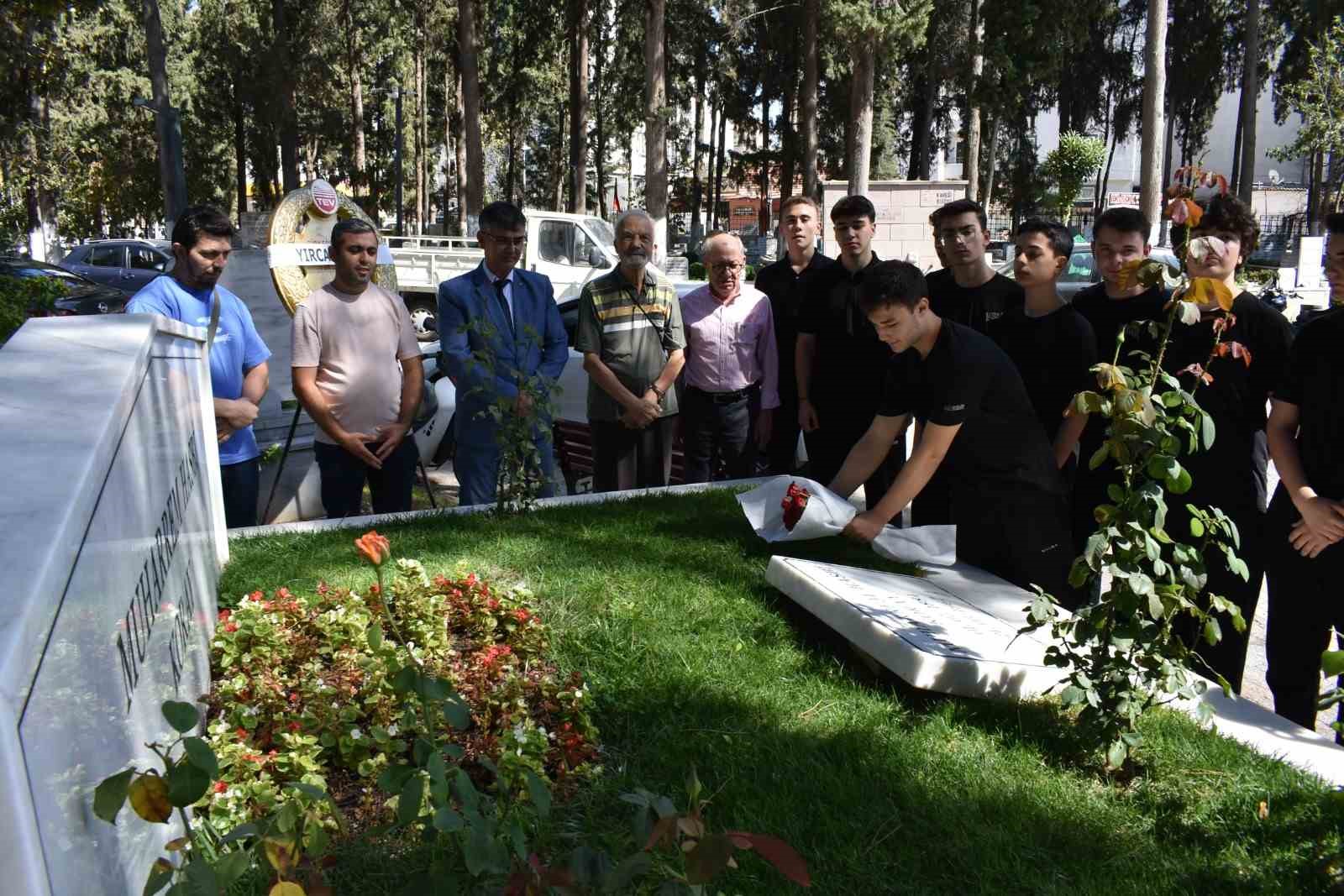 Muharrem Hasbi Koray mezarı başında anıldı