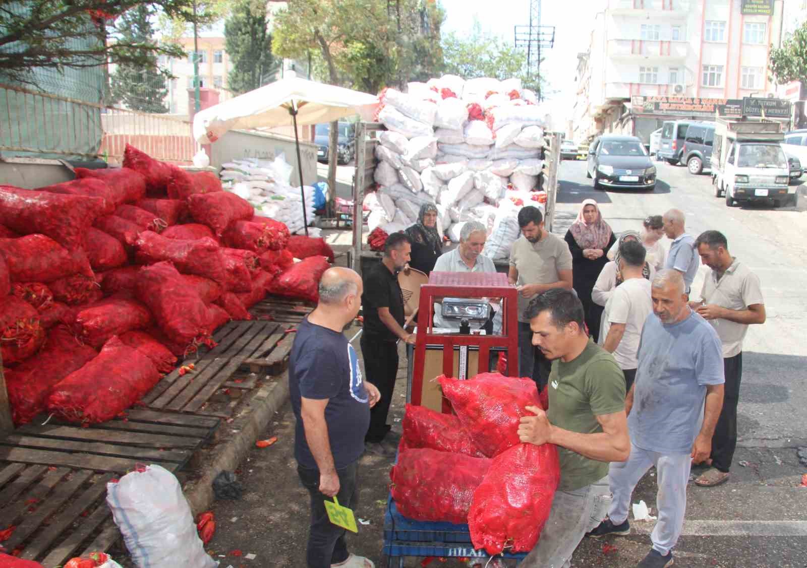 Gaziantep’te salça çekim işletmelerinden randevulu hizmet