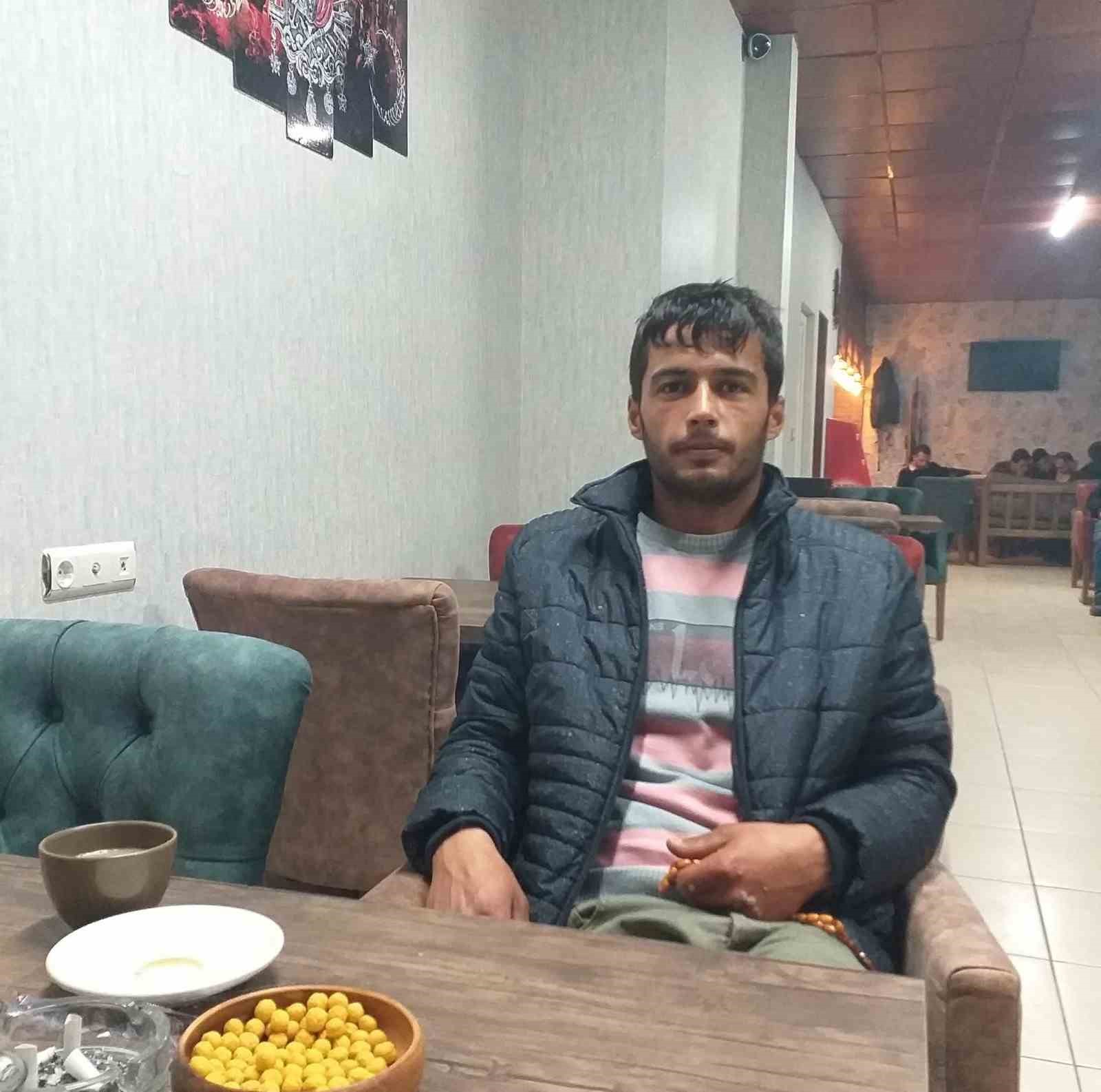 Ailesiyle birlikte geldiği sahilde denize giren adam boğuldu
