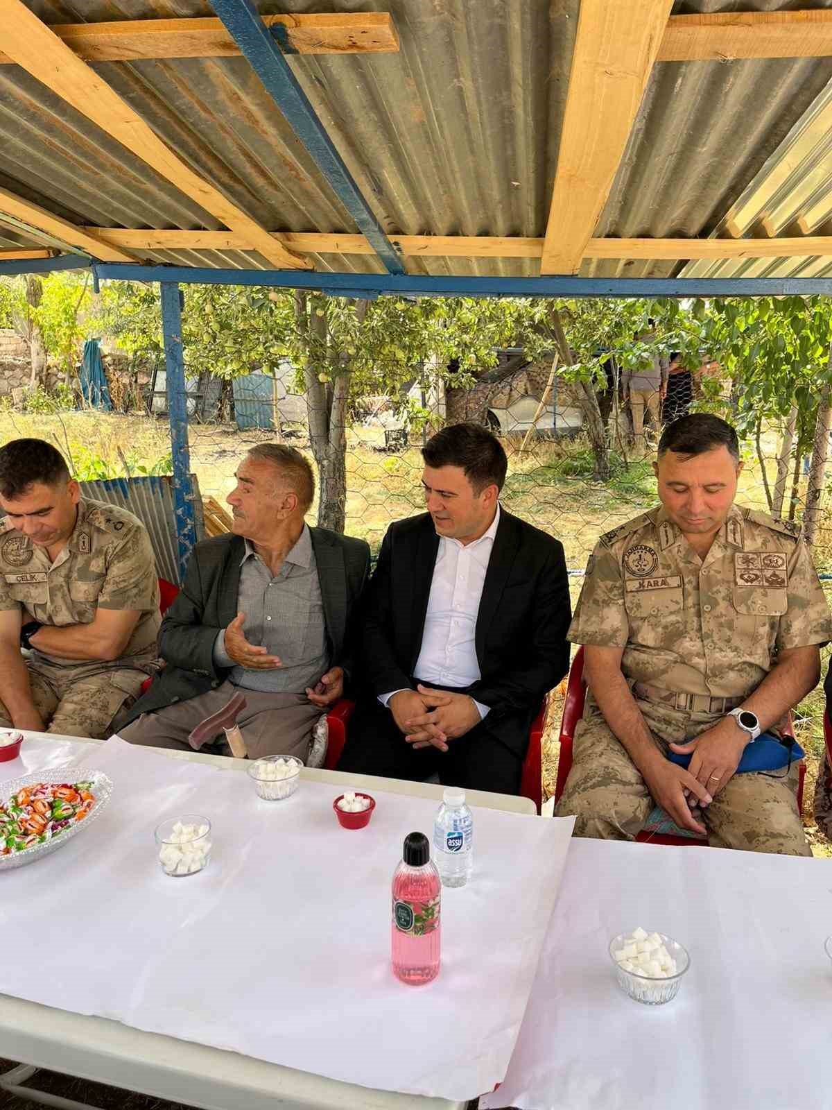 Patnos&rsquo;ta Gaziler G&uuml;n&uuml;&rsquo;nde anlamlı ziyaret
