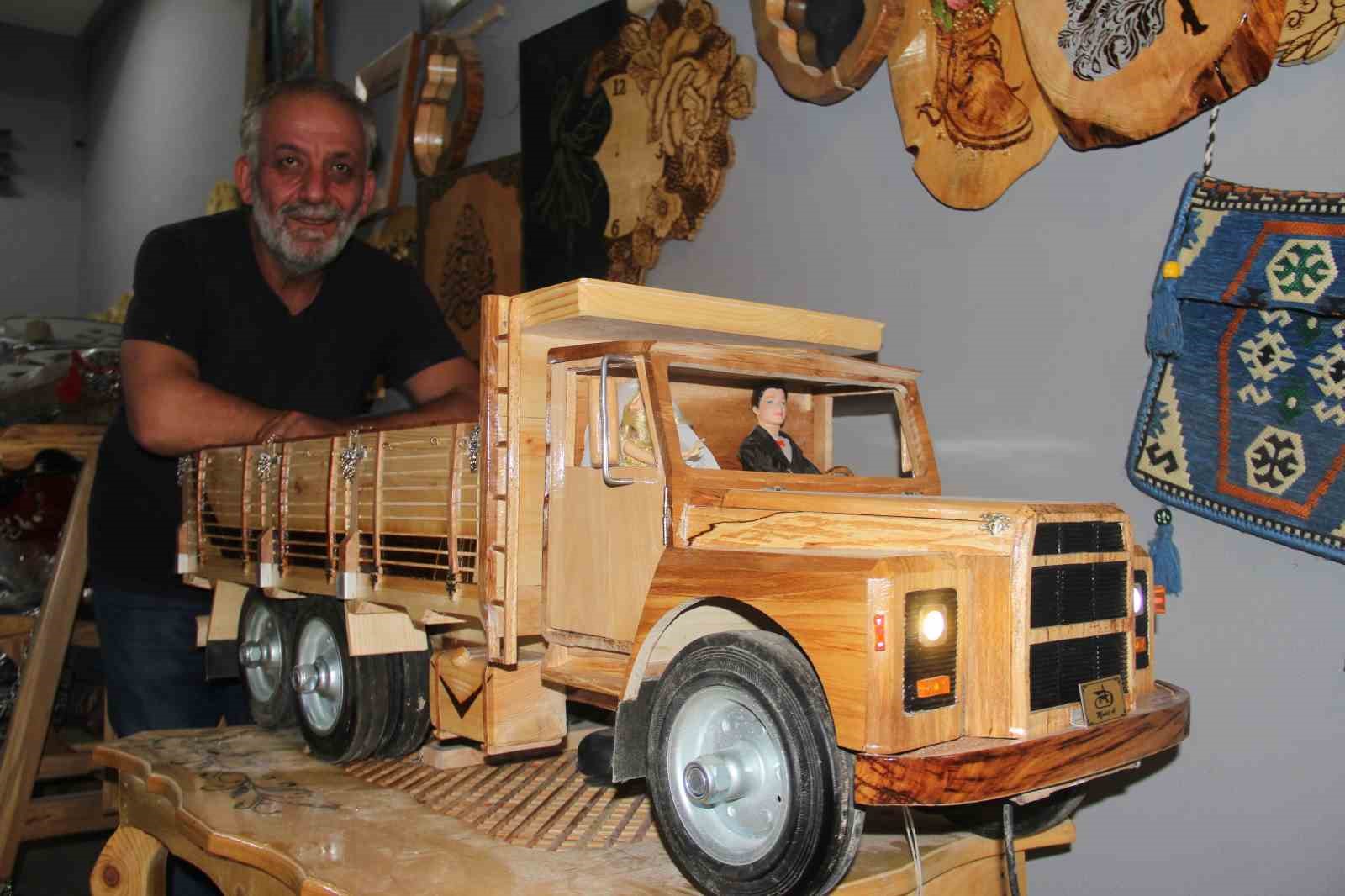 Çocukluk sevdası emeklilikte mesleğe dönüştü