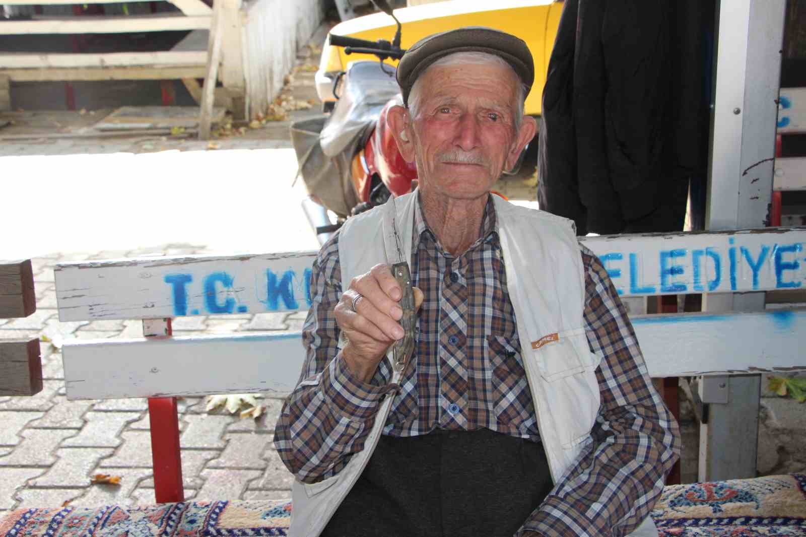 Kuzca&rsquo;da 200 yıllık bı&ccedil;ak geleneği teknolojiye direniyor
