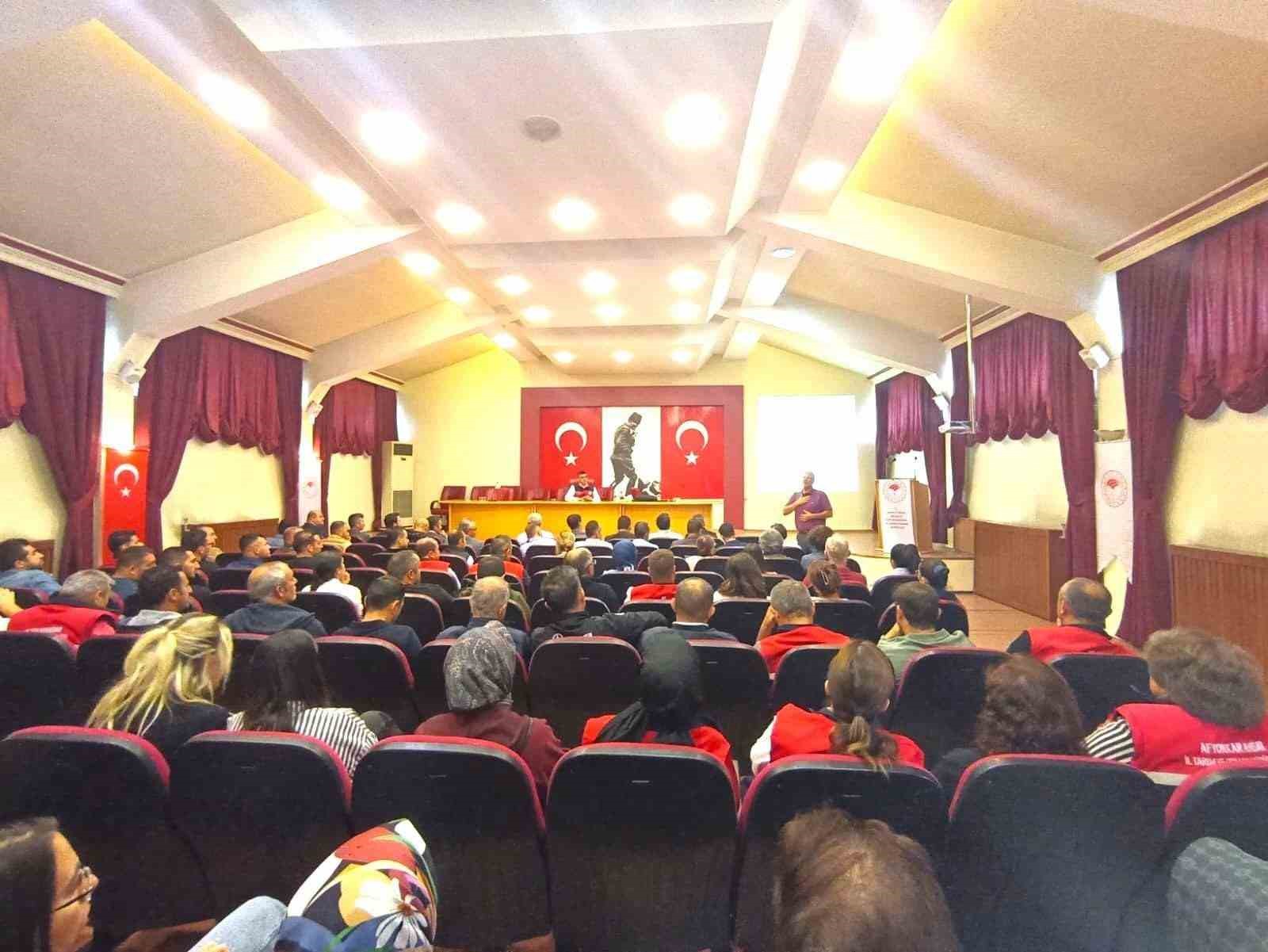 Tarım ve Orman M&uuml;d&uuml;rl&uuml;ğ&uuml; personellerine y&ouml;nelik eğitim verildi
