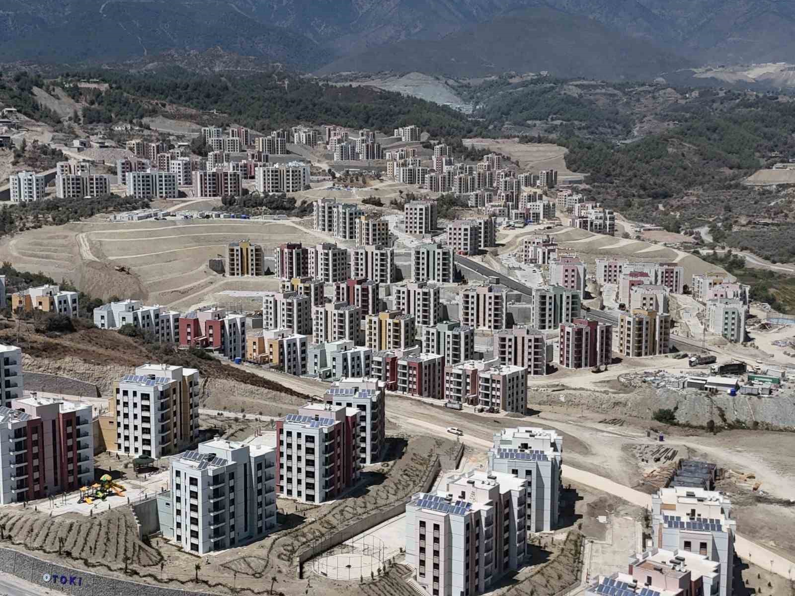 Hatay’da depremin izleri 190 bin bağımsız bölümle silinecek