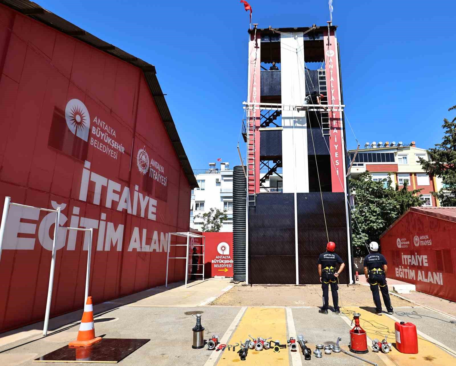 İtfaiye eri adaylarının zorlu parkuru