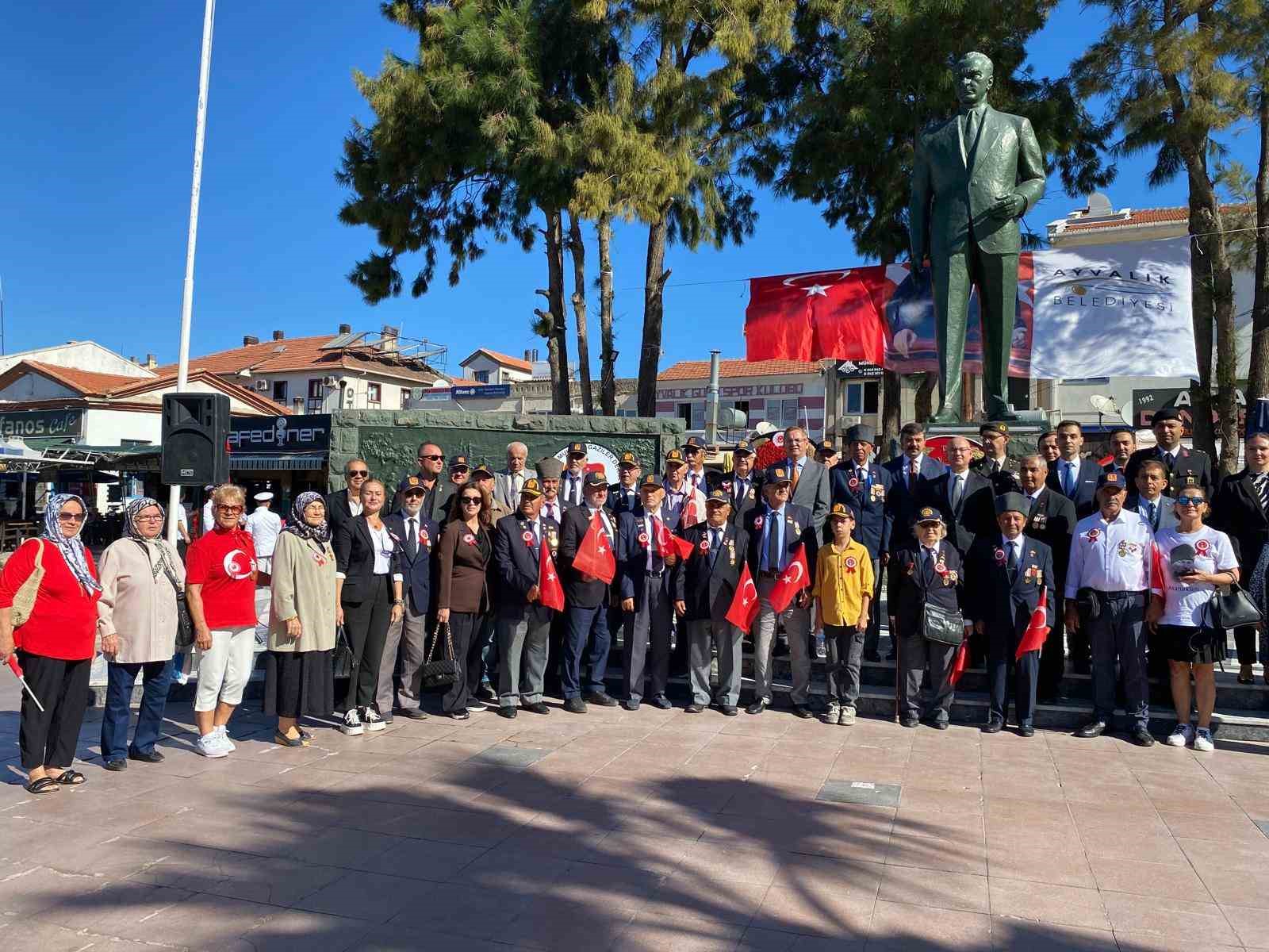 Ayvalık’ta Gaziler Günü’nde şehit ve gaziler unutulmadı