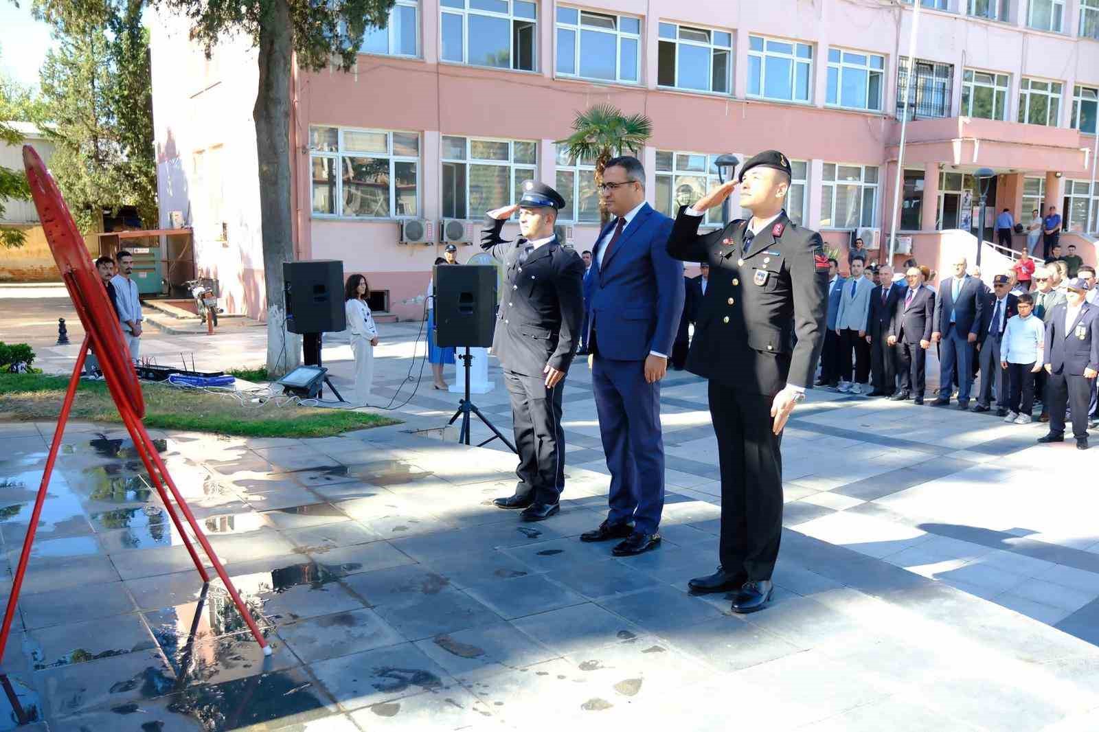 Kula ve Sarıg&ouml;l&rsquo;de Gaziler G&uuml;n&uuml; kutlandı
