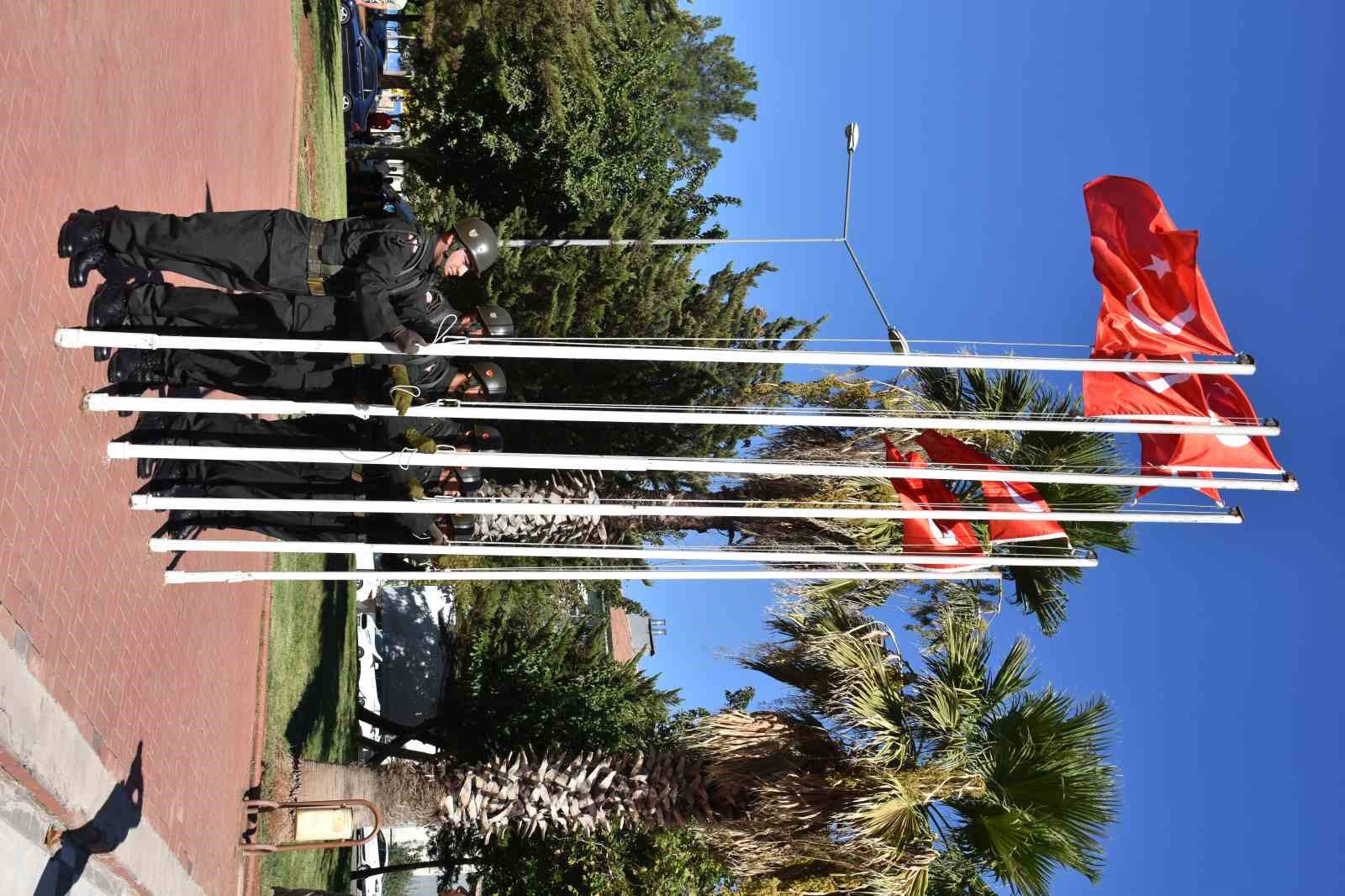 Gaziler G&uuml;n&uuml;&rsquo;nde gazilerden &lsquo;Ter&ouml;rs&uuml;z T&uuml;rkiye&rsquo; i&ccedil;in tam destek
