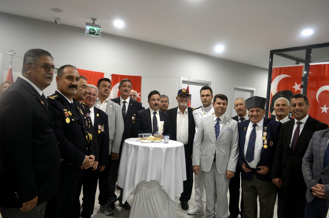 Gaziler G&uuml;n&uuml; coşkuyla kutlandı
