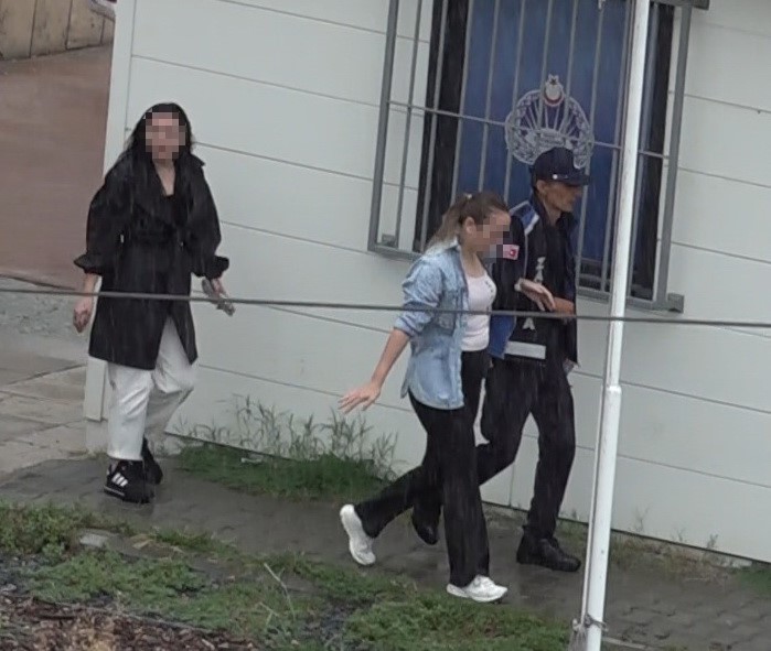 Meydanda ‘laf atma’ kavgası: 1 yaralı, 1 gözaltı