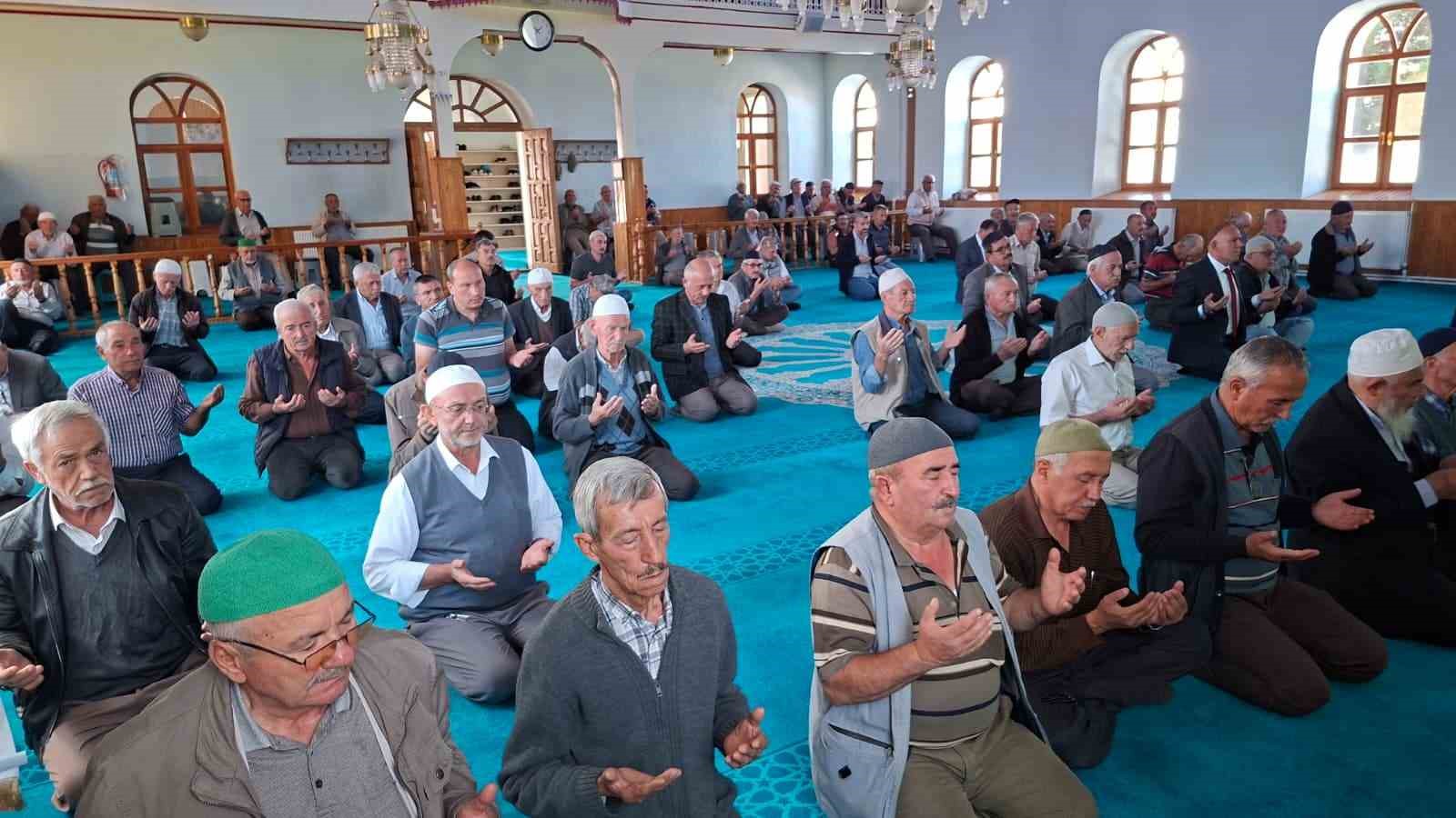 Hisarcık&rsquo;ta Gaziler G&uuml;n&uuml; m&uuml;nasebetiyle Mevlid-i Şerif okundu
