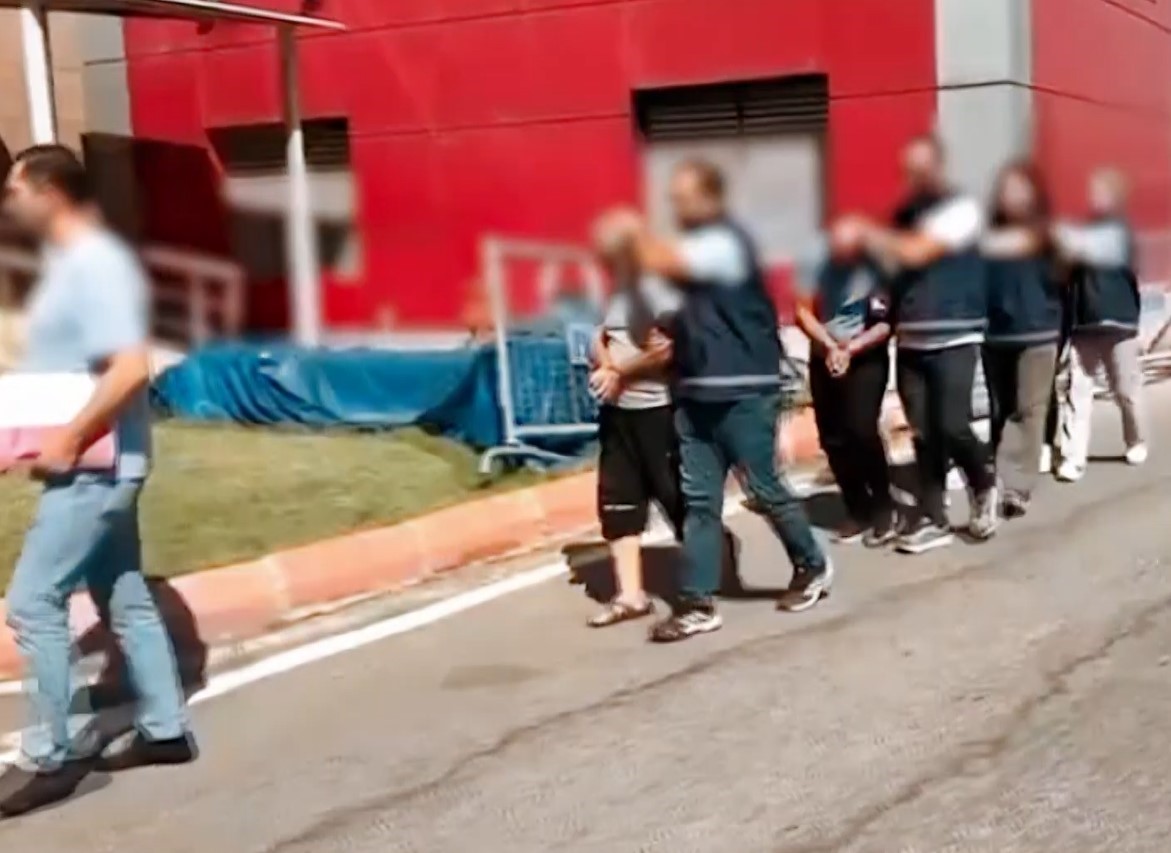 Gaziantep’te masaj salonuna fuhuş operasyonu: 4 şüpheli tutuklandı