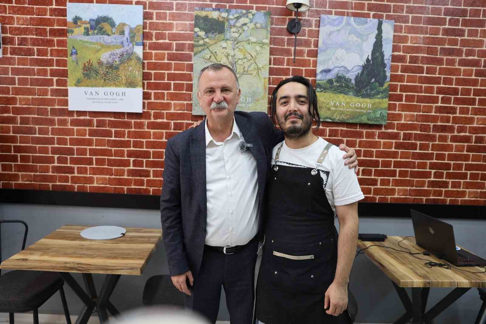 Başkan Balaban esnaf ziyaretlerine devam ediyor
