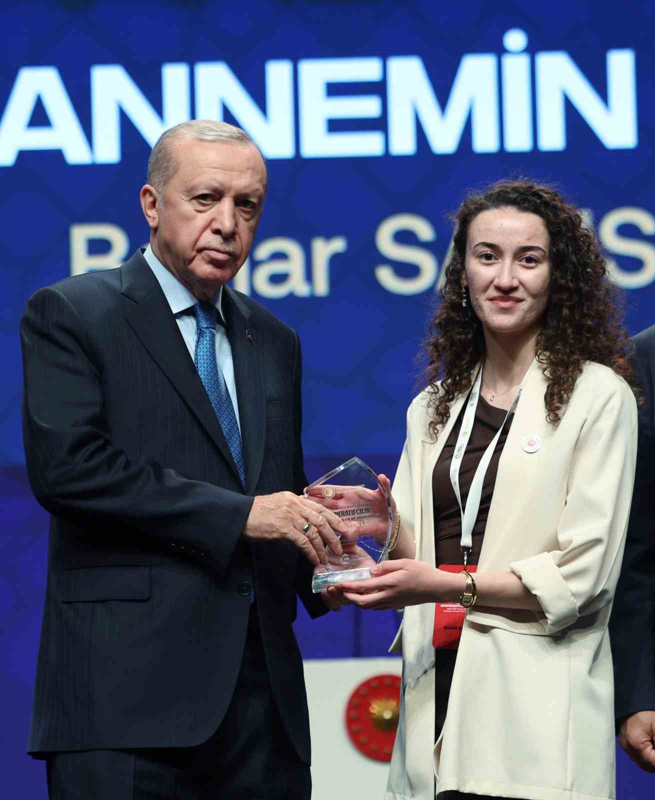 Cumhurbaşkanı Erdoğan: "Kooperatiflerimize toplam 3 milyar liralık kredi imkanı sunacağız"