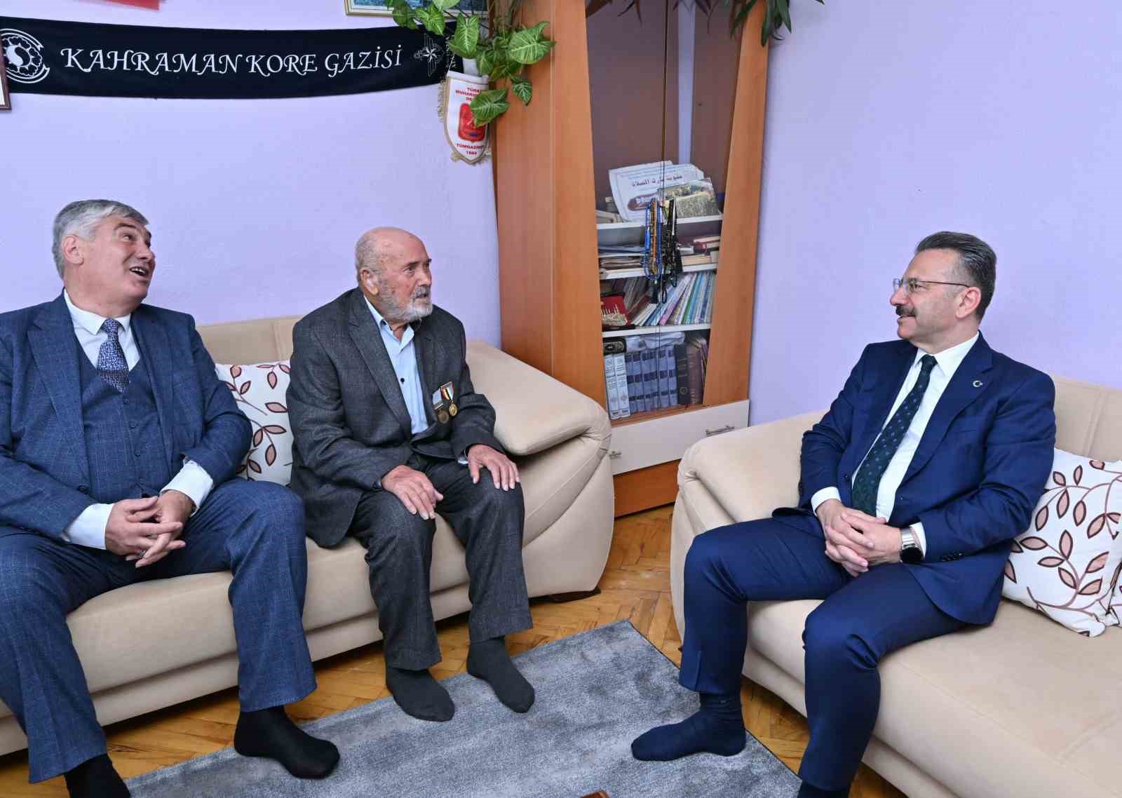 Vali Aksoy, Kore gazisini ziyaret etti
