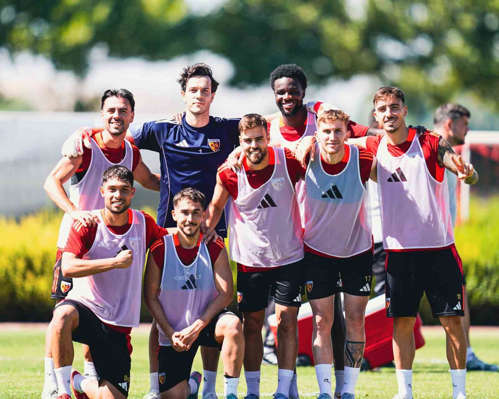 Kayserispor 27 kişilik kadroyu bildirdi