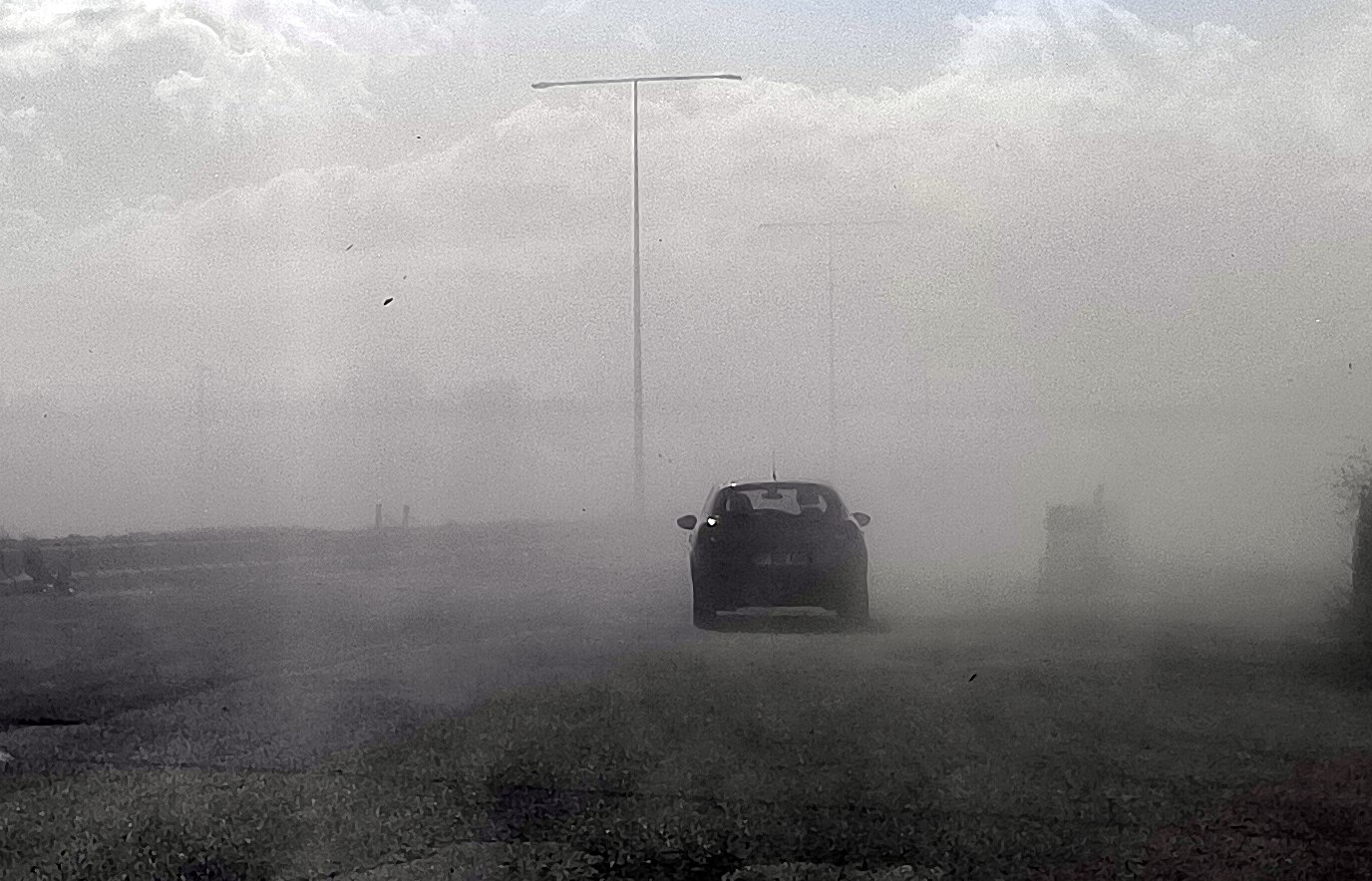 Adilcevaz&rsquo;da toz bulutu etkili oldu
