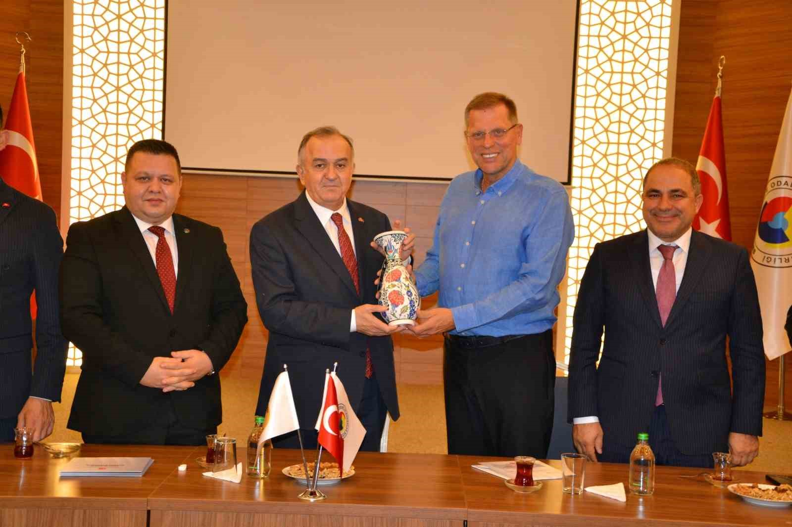 MHP’li Akçay’dan birlik beraberlik mesajı