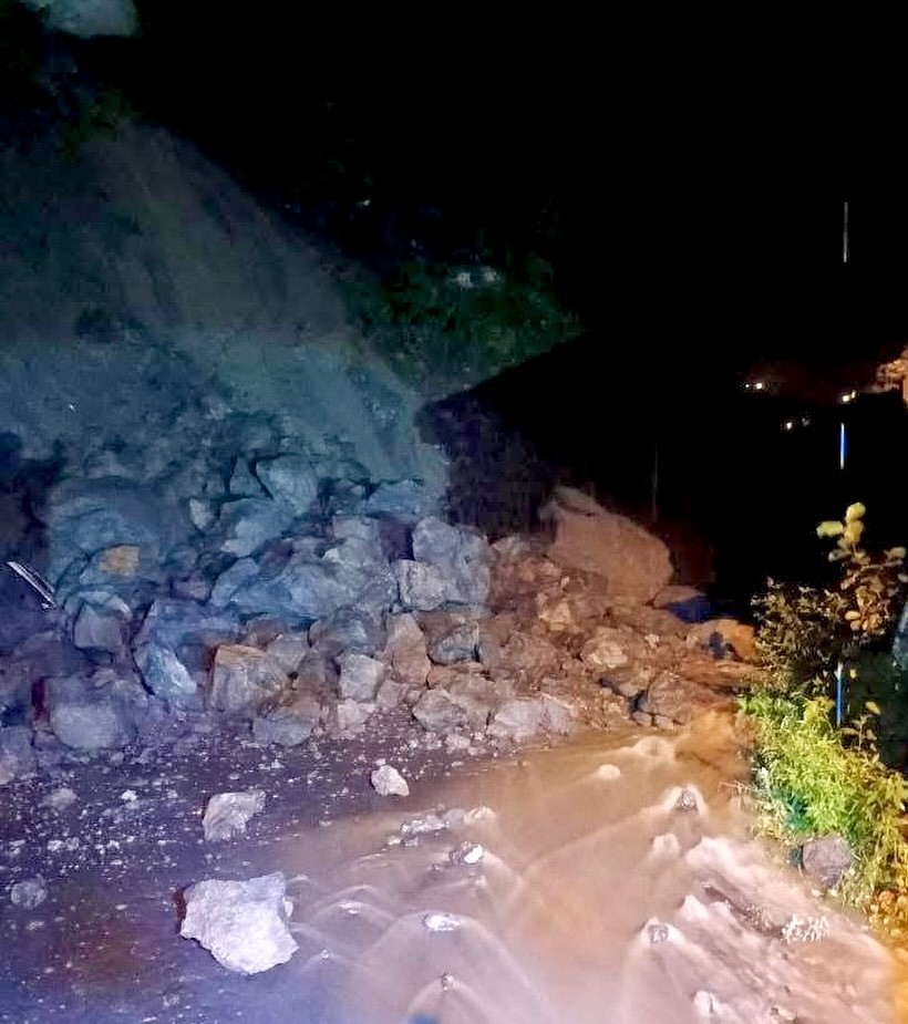 Giresun’da sağanak yağış hayatı olumsuz etkiledi
