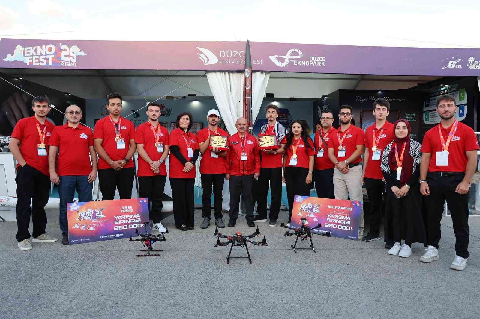 Düzce Üniversitesi öğrencileri TEKNOFEST 2025’te zirvede