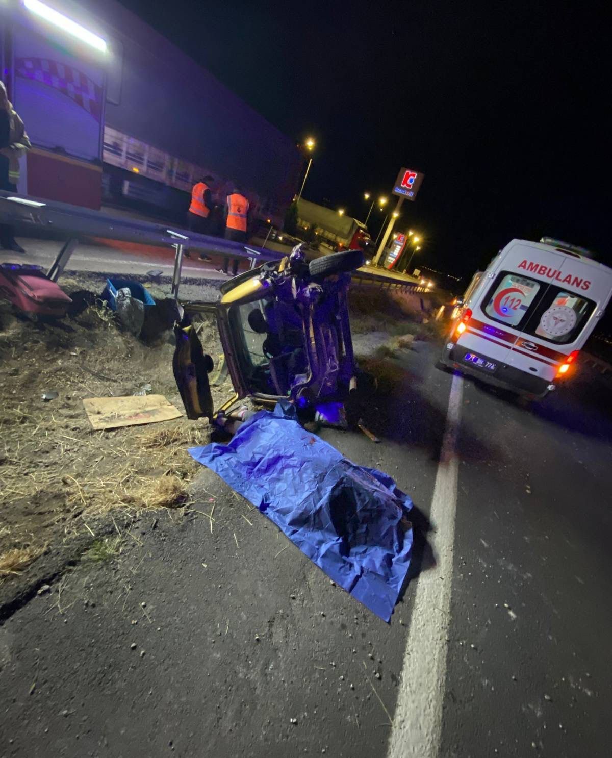 Takla atan otomobil hurdaya döndü: 1 ölü