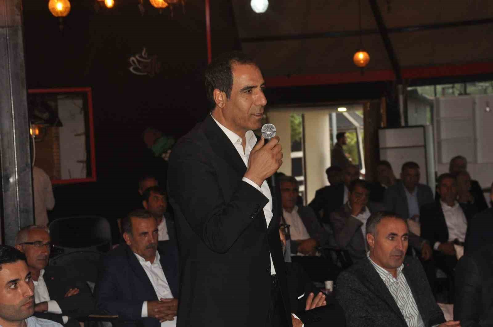 AK Parti Diyarbakır Milletvekili Yaz: "S&uuml;re&ccedil; dayanışma ve kardeşlik temelinde ilerliyor"
