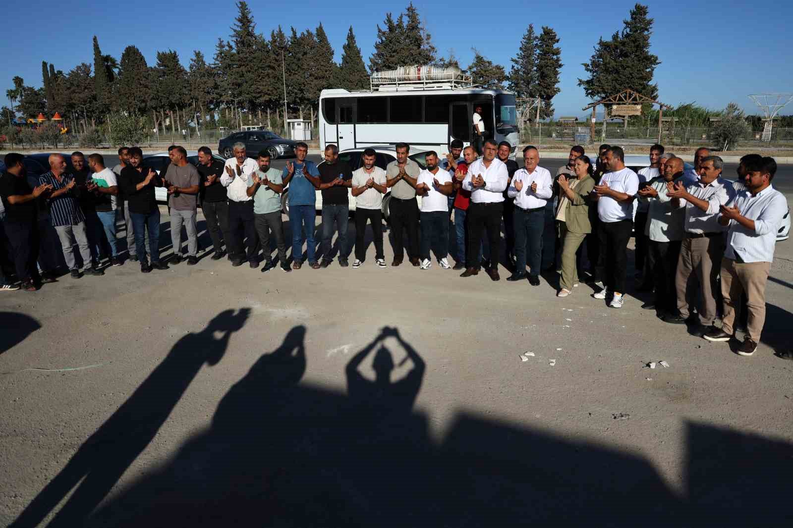 Tarım işçilerinden ’Yevmiye’ eylemi: Budama işçisi 2500 TL alıyor, tarım işçisi de en az 1500 almalı