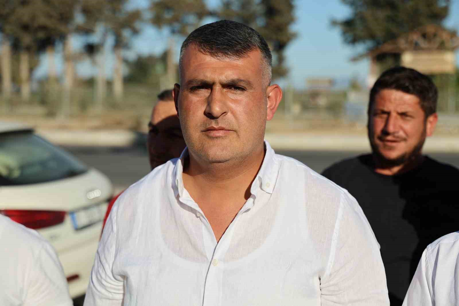 Tarım iş&ccedil;ilerinden &rsquo;Yevmiye&rsquo; eylemi: Budama iş&ccedil;isi 2500 TL alıyor, tarım iş&ccedil;isi de en az 1500 almalı
