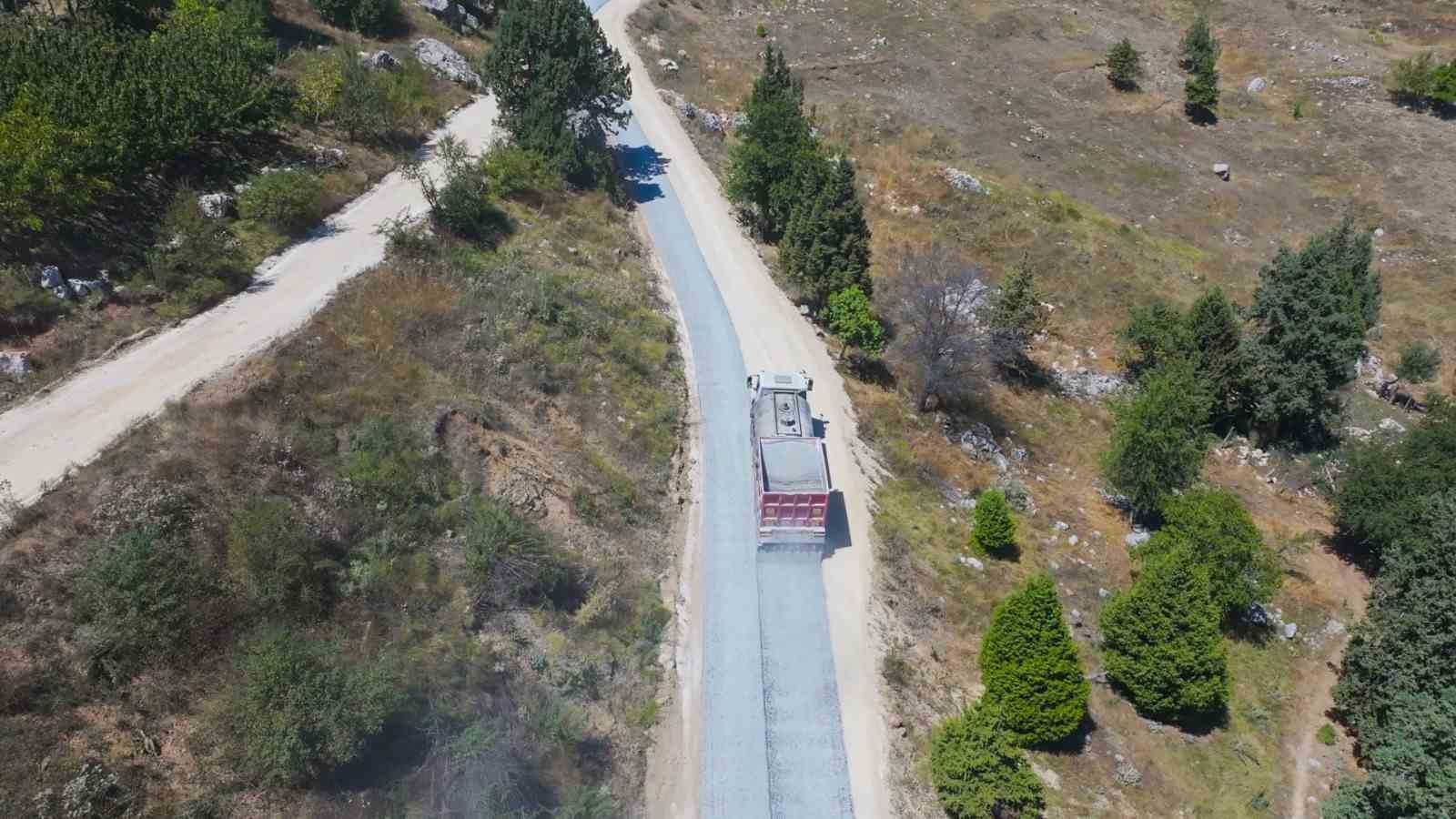 MESKİ, Demirışık Mahallesi&rsquo;nin i&ccedil;me suyu altyapısını yeniledi
