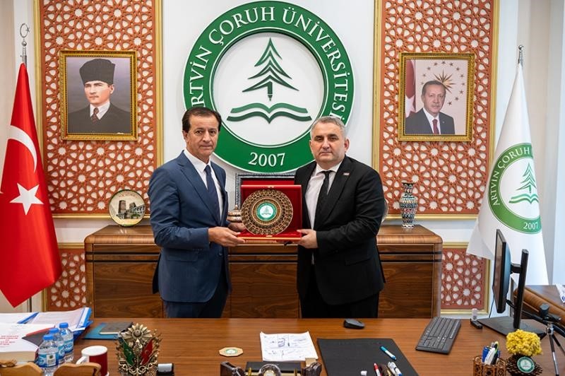 Rektör Emiroğlu’ndan Artvin Çoruh Üniversitesi’ne ziyaret
