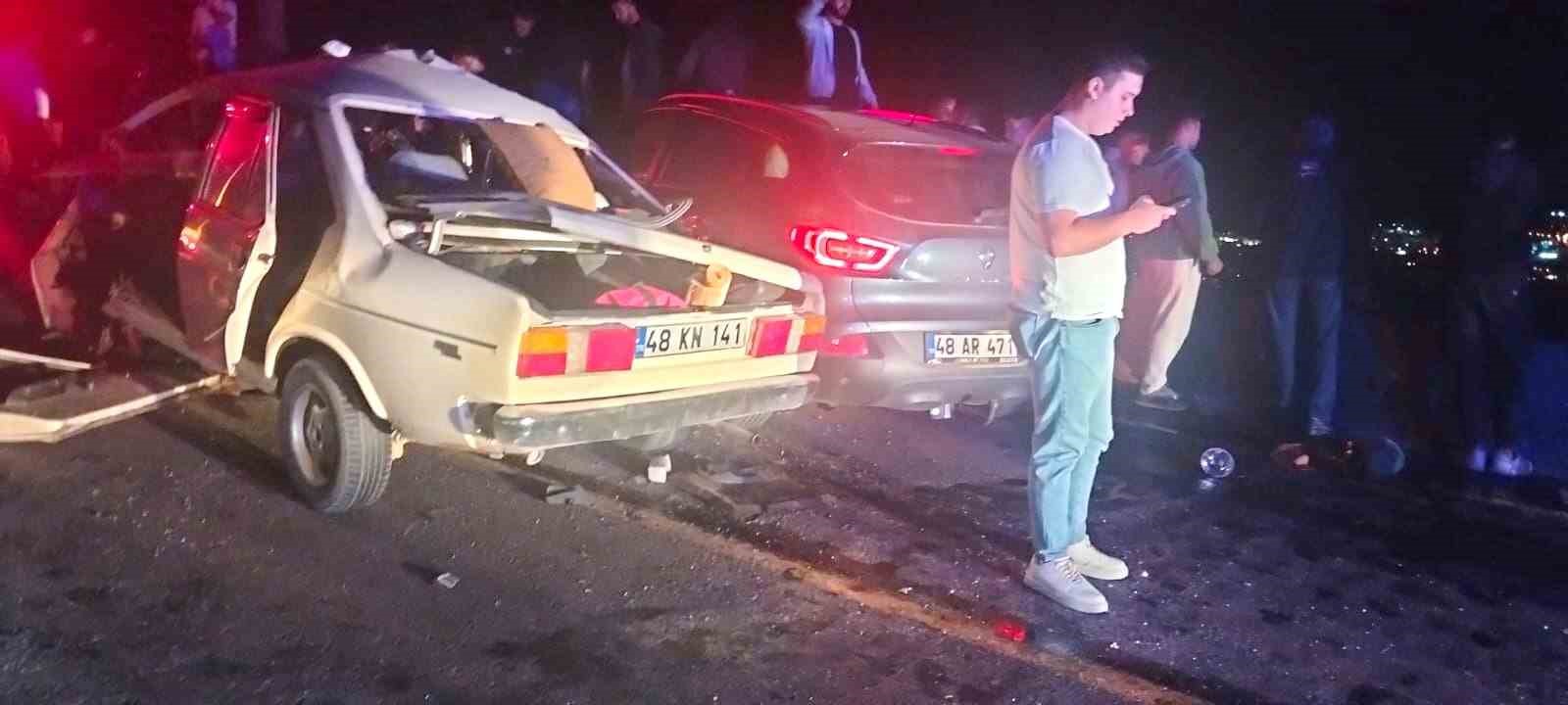 Menteşe’de korkutan kaza: 2’si ağır 4 yaralı
