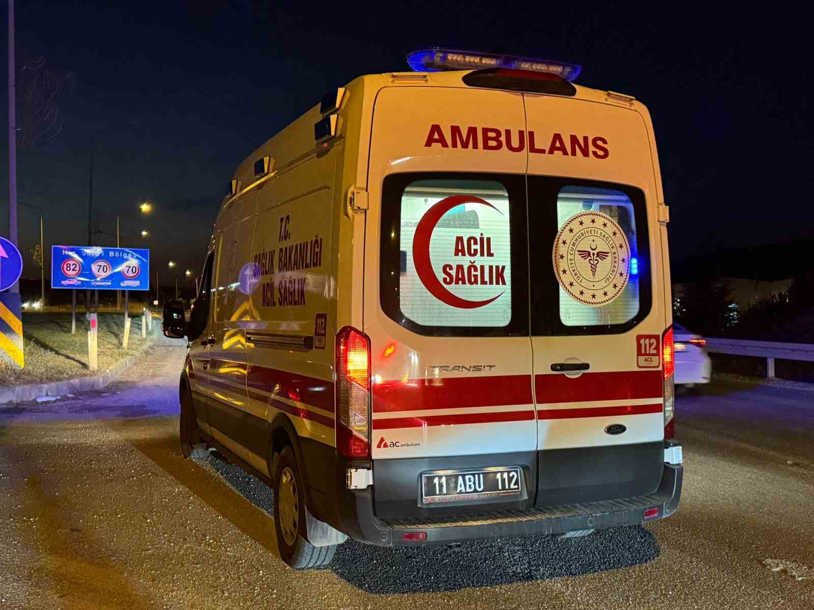 Bilecik’te tırla otomobil çarpıştı: 4 yaralı