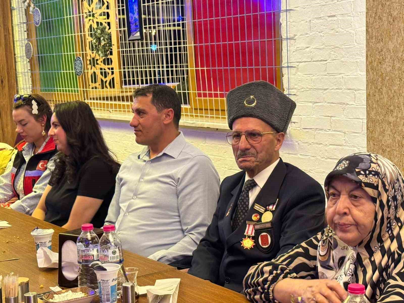 Bolvadin&rsquo;de şehit yakınları ve gaziler unutulmadı
