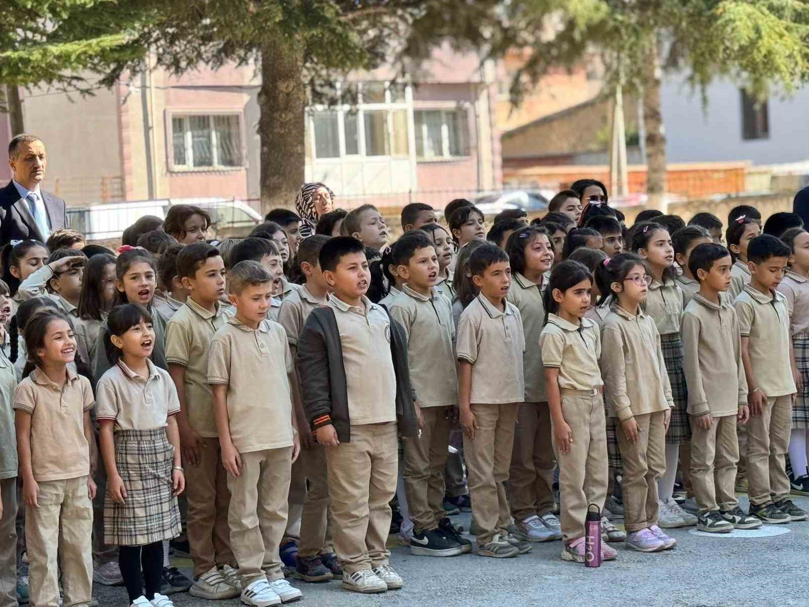 İlk&ouml;ğretim Haftası coşkuyla kutlandı
