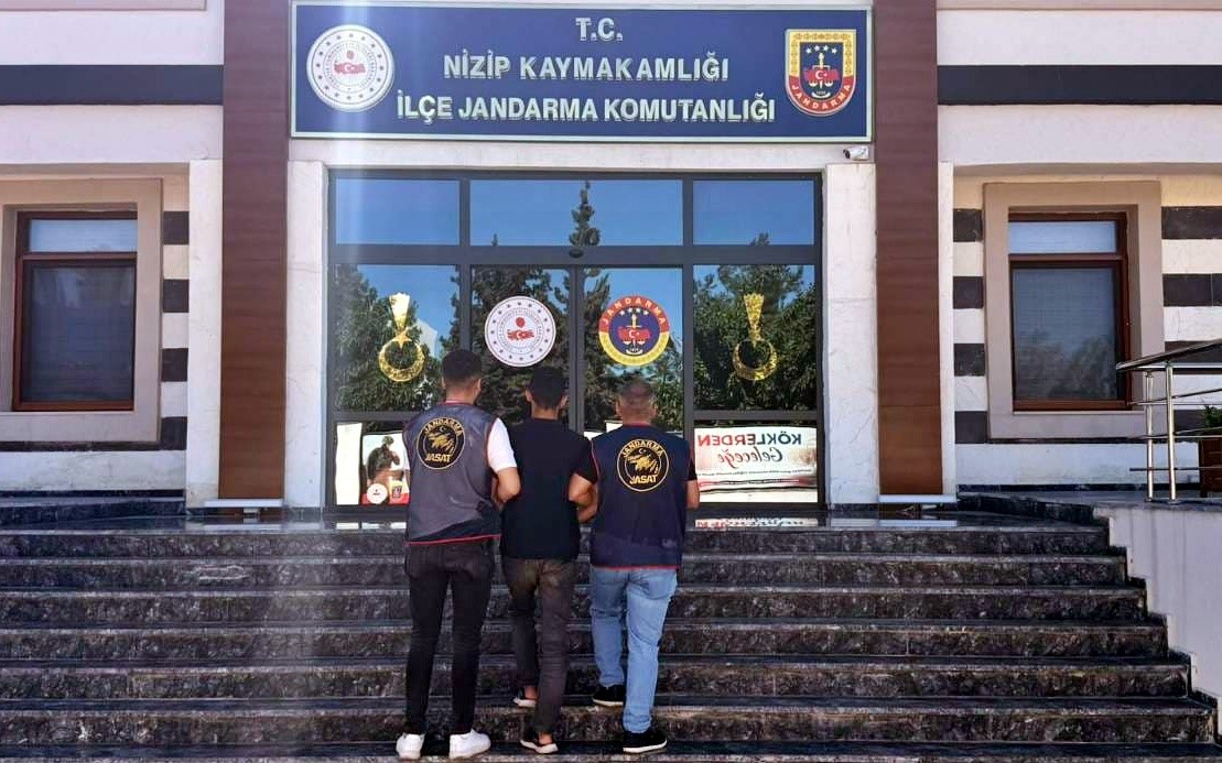 Kesinleşmiş hapis cezasıyla aranan 3 şahıs yakalandı
