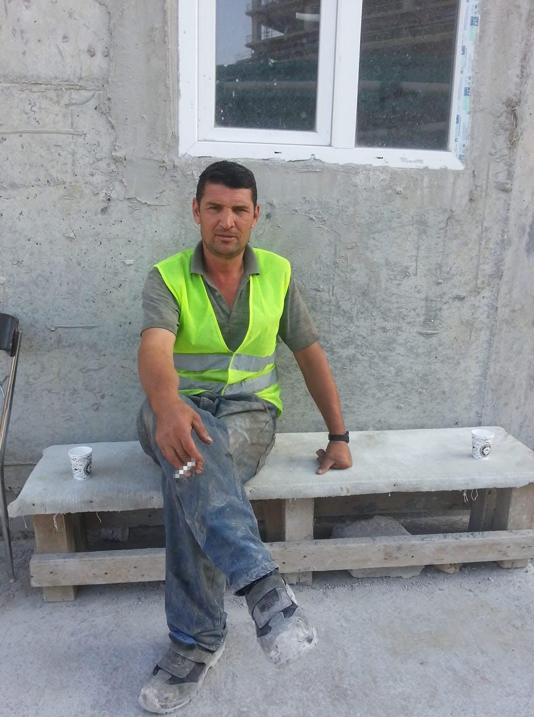 Ceviz toplarken elektrik akımına kapılarak hayatını kaybetti
