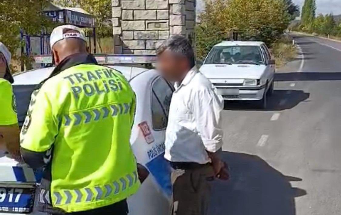 Trafik canavarı yakalandı, ehliyetine el konuldu