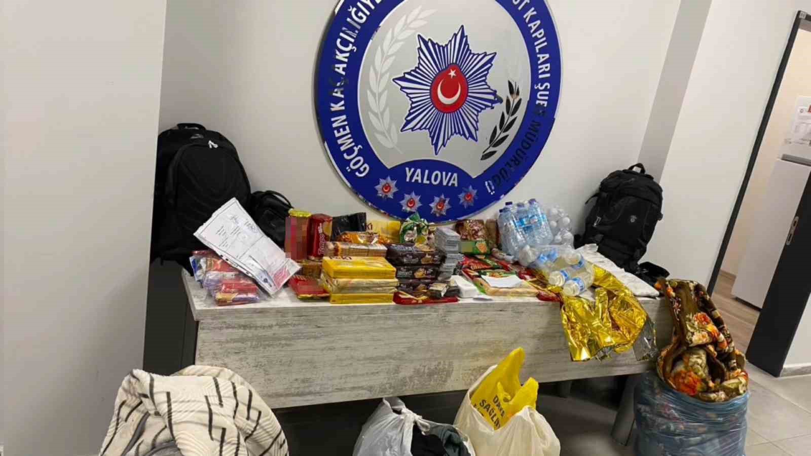 Yalova&rsquo;da g&ouml;&ccedil;men ka&ccedil;ak&ccedil;ılığı operasyonu: 4 tutuklama
