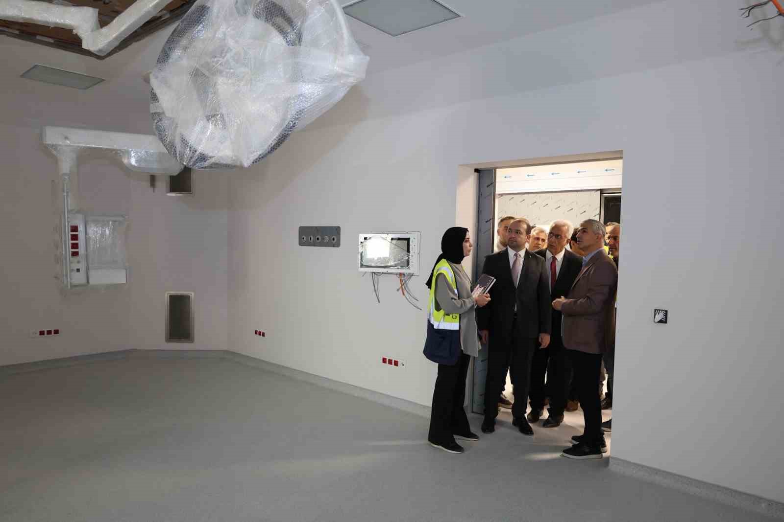 Sağlık Bakanlığı Aydın Şehir Hastanesi&rsquo;ni yerinde inceledi
