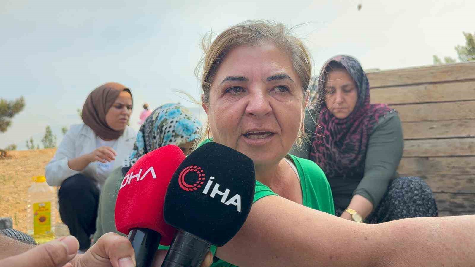 Alev savaş&ccedil;ılarına kadınlardan &lsquo;pişi&rsquo; desteği
