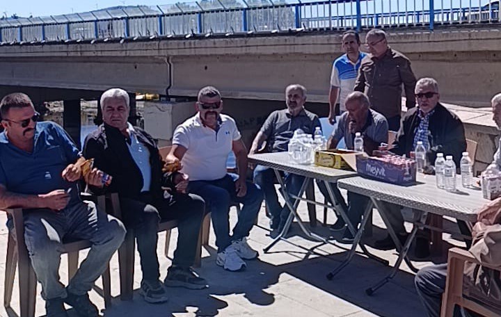 Beyşehirli balıkçılar göl için endişeli, göl kenarında toplanıp kurban kestiler