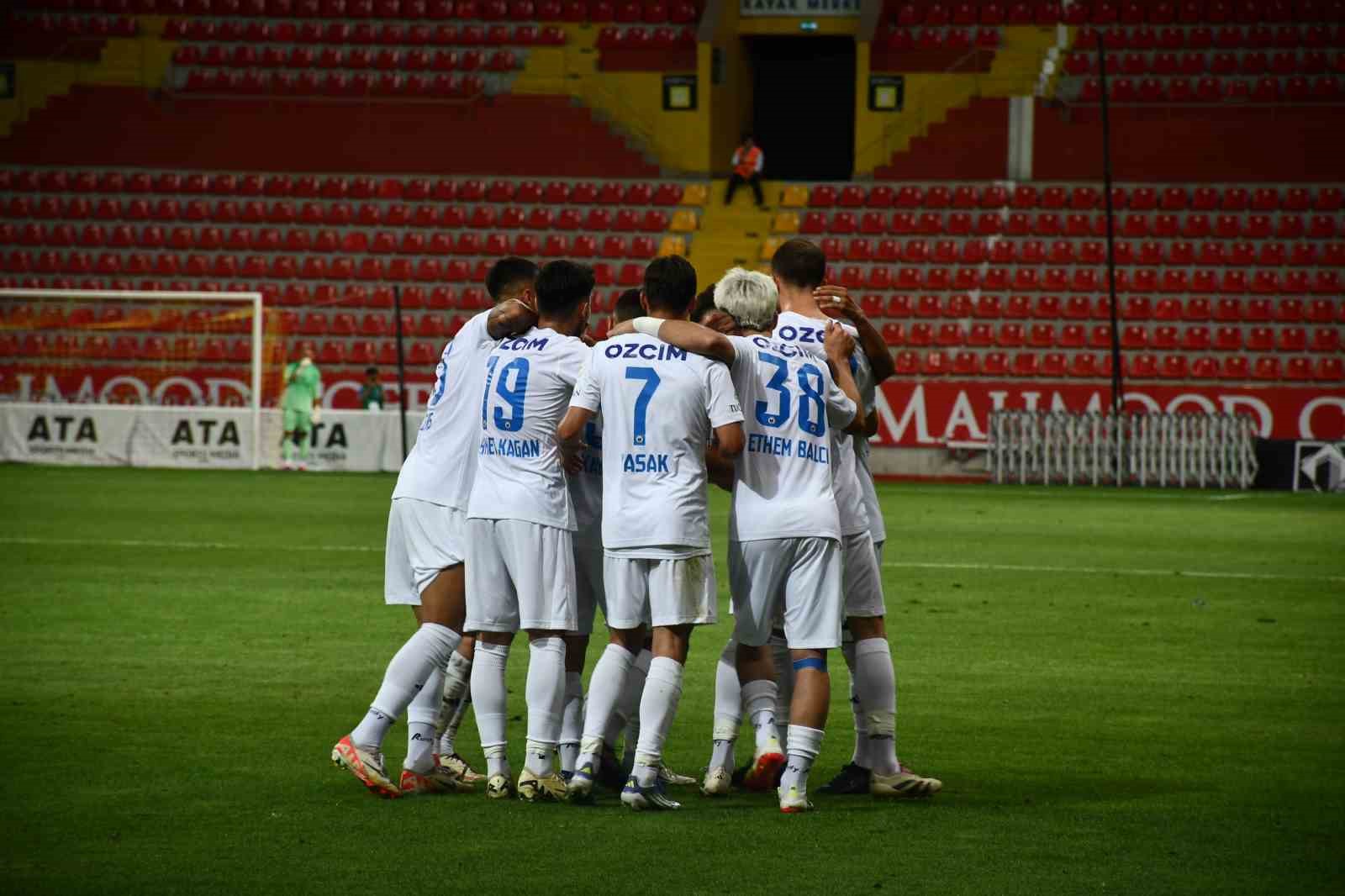 Erciyes 38 FK, 25 kişilik kadroyu  TFF&rsquo;ye bildirdi
