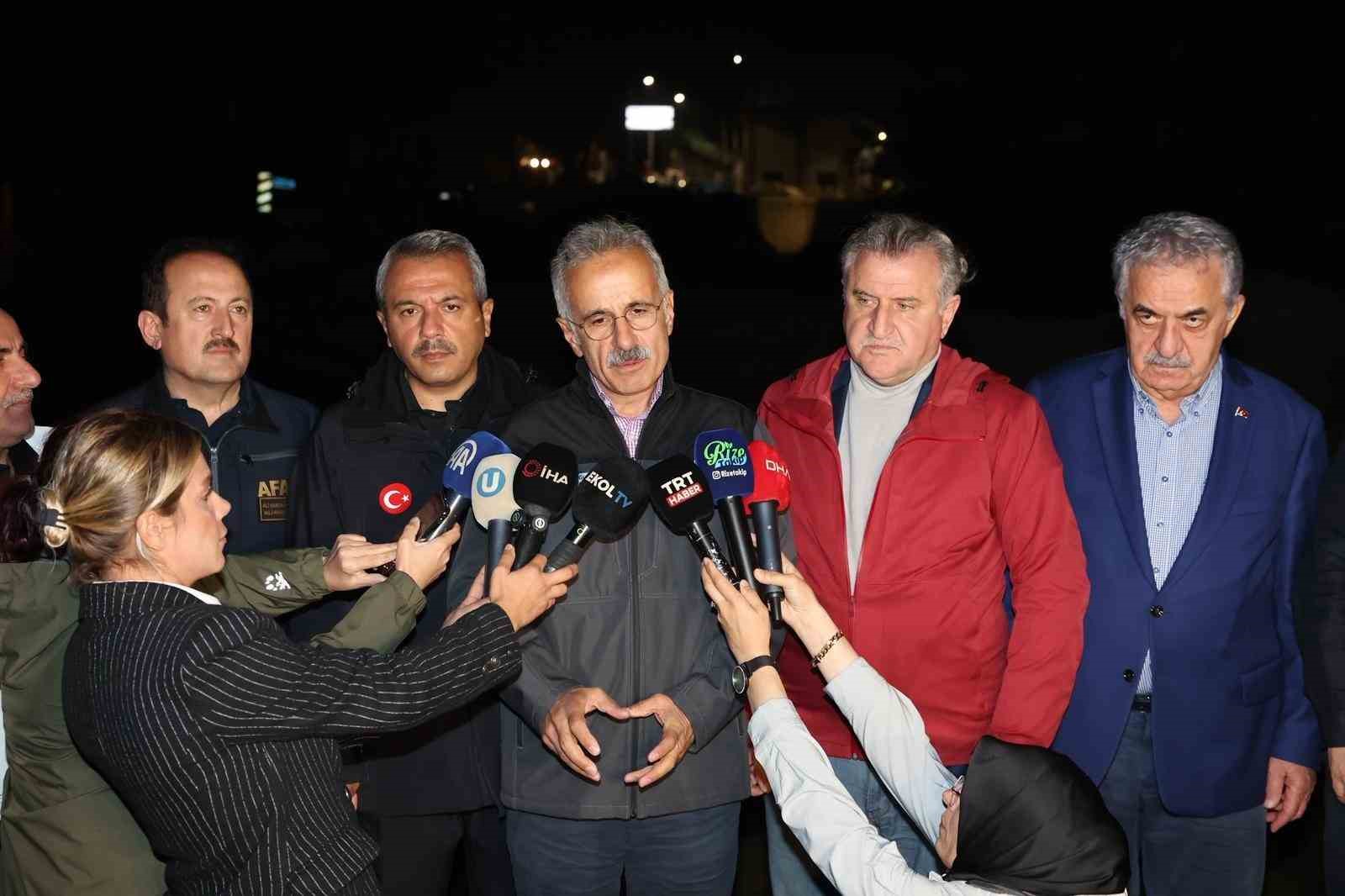 AFAD: "Gök gürültülü sağanak yağış nedeniyle yarın, Rize, Giresun, Trabzon ve Artvin illerimize turuncu uyarı verilmiştir"