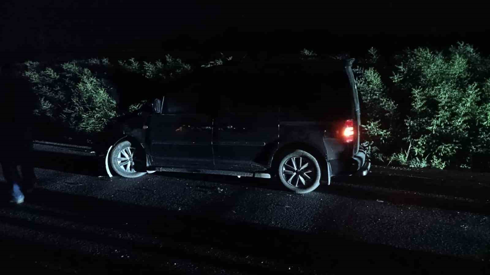 Gaziantep’te hafif ticari araç ile otomobil çarpıştı: 1 ağır yaralı

