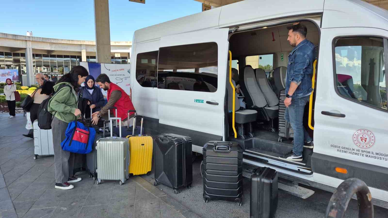 Düzce’de üniversitelilere ’hoş geldin’ karşılaması
