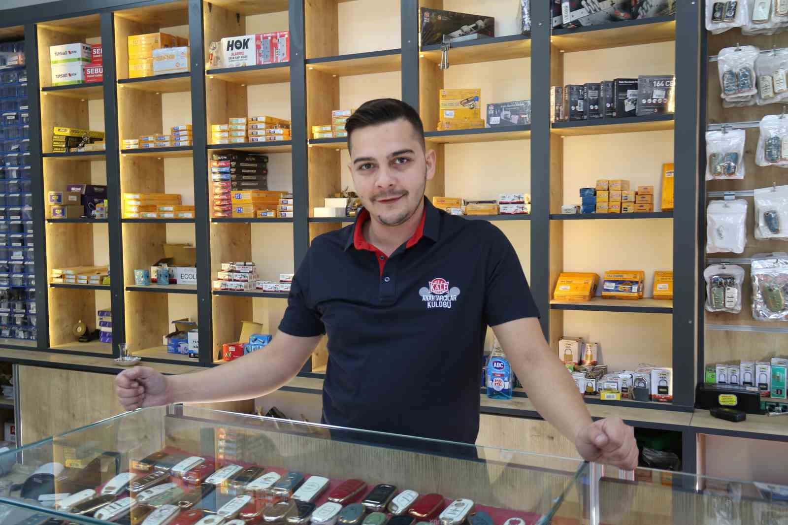 Çilingirden araç sahiplerine uyarı
